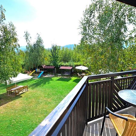 Natura Family Resort Avrig Exteriör bild
